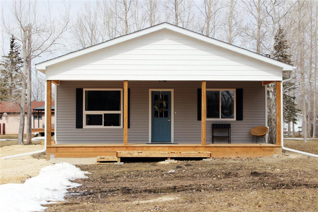 Bev Thomas Real Estate Live here, play here!